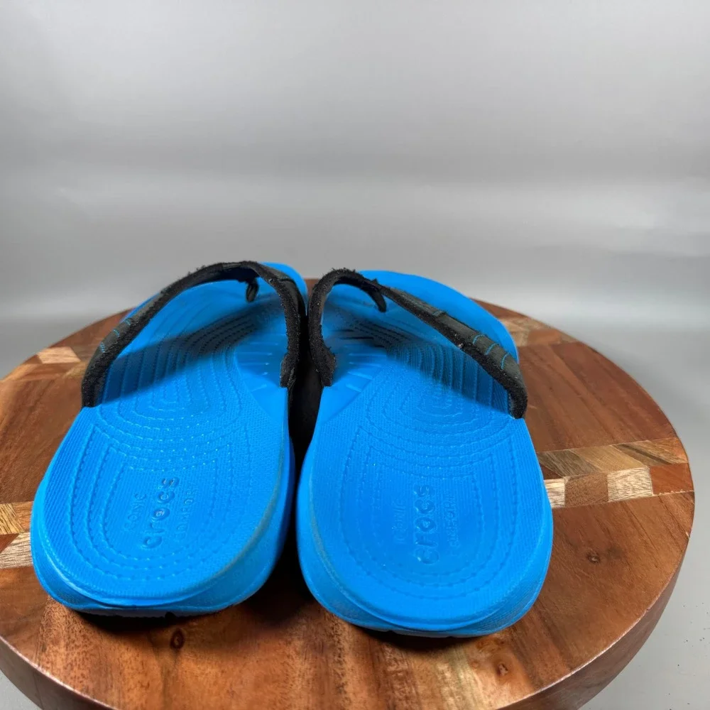 Crocs Swiftwater Flip Mens 9 Blue Black Sporty Water Friendly Sandals 202347